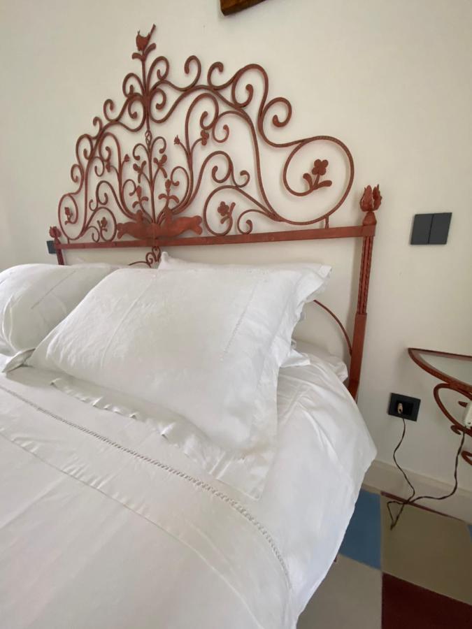 Palazzo Vecchio Cocumola Bed & Breakfast Exterior foto